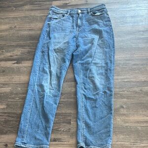 Classic Blue Denim Jeans mom Jean style